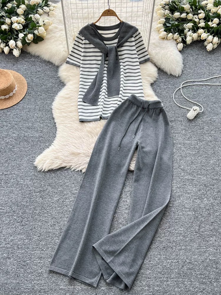 Booked and busy set STP209 images